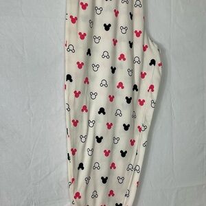 Disney Sleepwear with Mickey Mouse Accents Women’s Size Large New no tags
